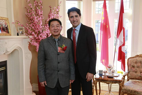 萬潔環保周曉暢先生參加多倫多華人企業家聚會 萬潔環保周曉暢先生參加多倫多華人企業家聚會